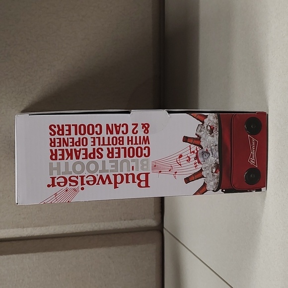 Budweiser Bluetooth Cooler Speaker With Bottle Opener & 2 Can Cooler - Picture 4 of 6